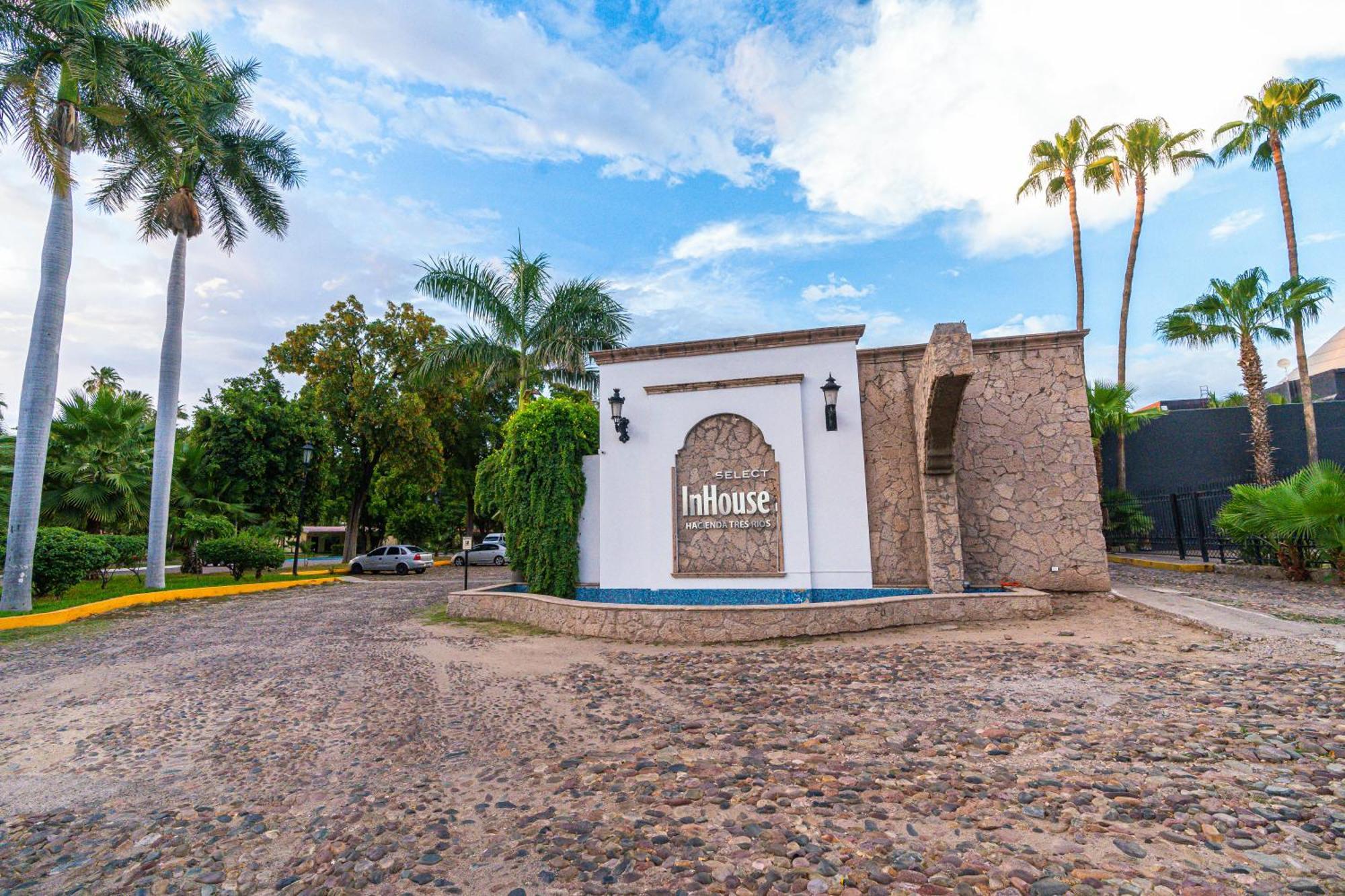 Hotel Inhouse Select Hacienda Tres Rios à Culiacán Extérieur photo