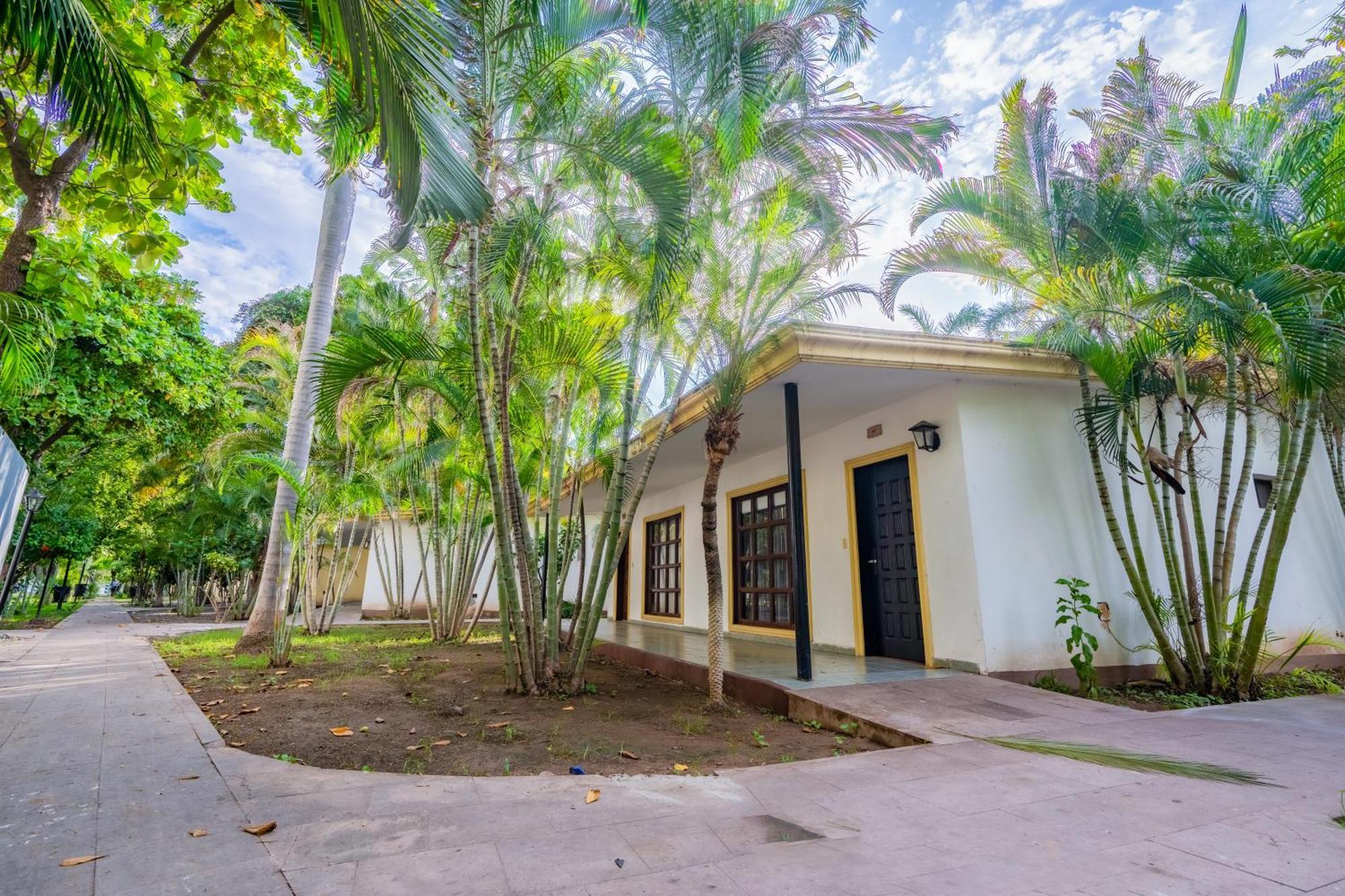 Hotel Inhouse Select Hacienda Tres Rios à Culiacán Extérieur photo