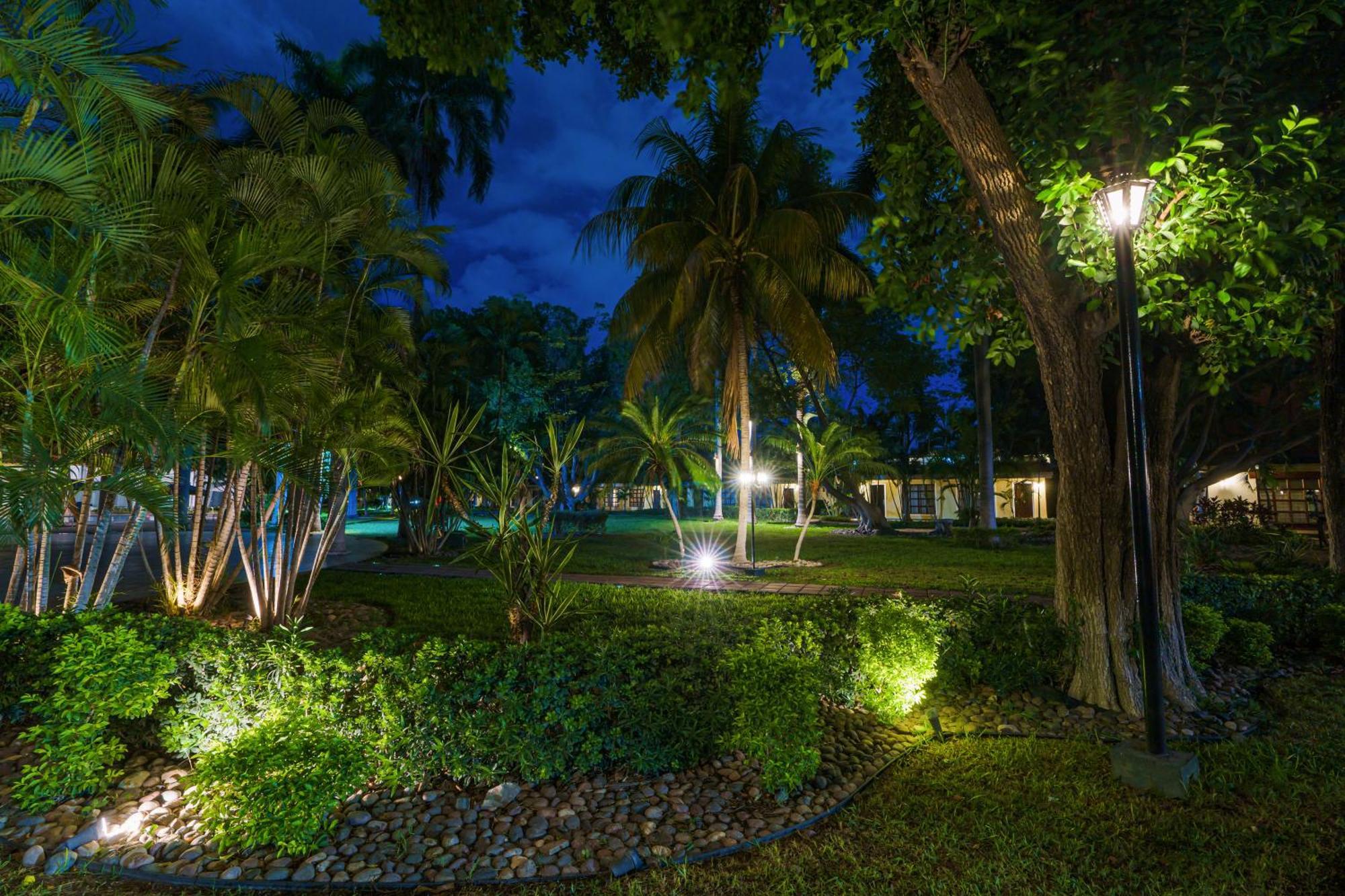 Hotel Inhouse Select Hacienda Tres Rios à Culiacán Extérieur photo