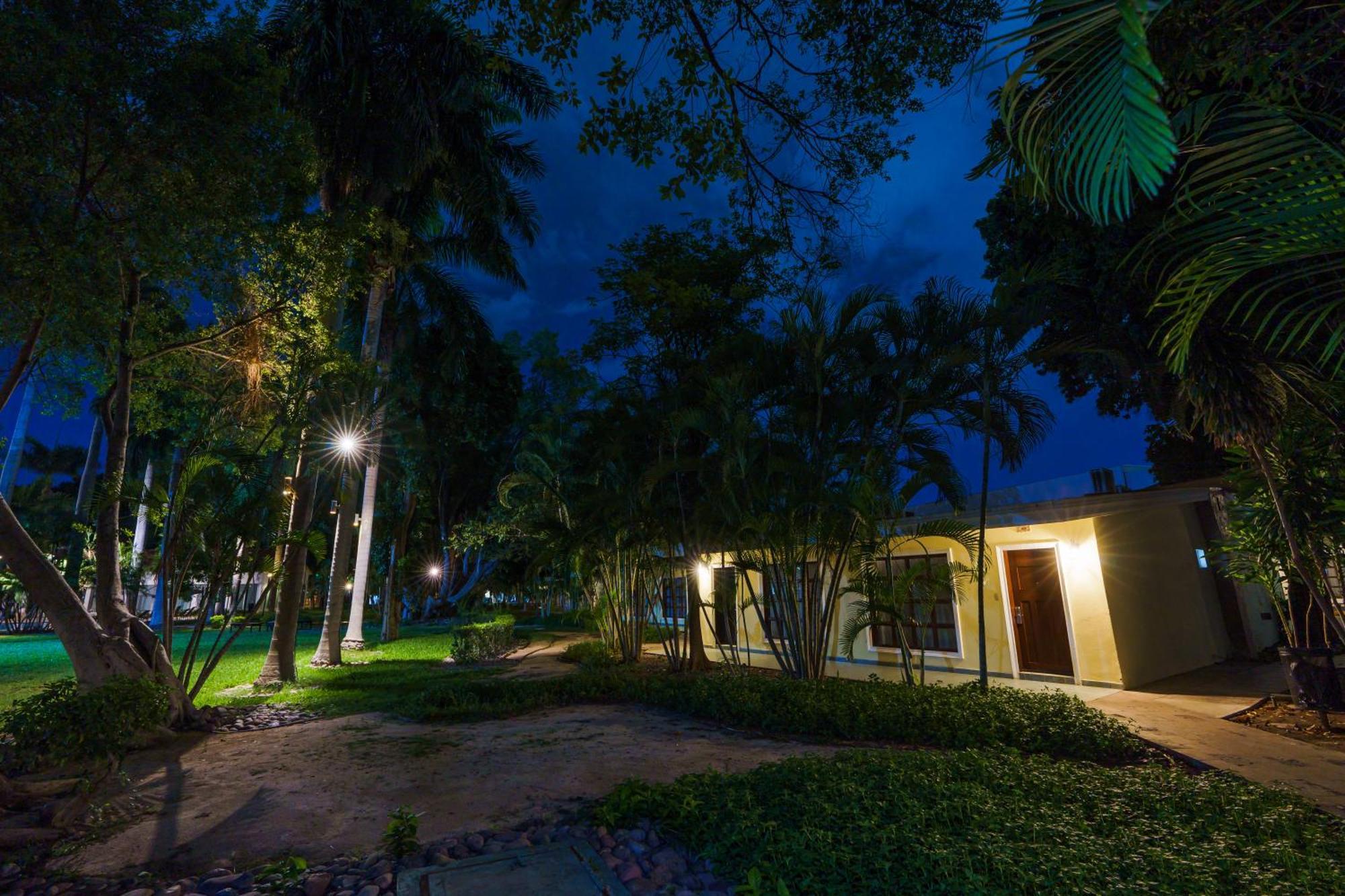 Hotel Inhouse Select Hacienda Tres Rios à Culiacán Extérieur photo