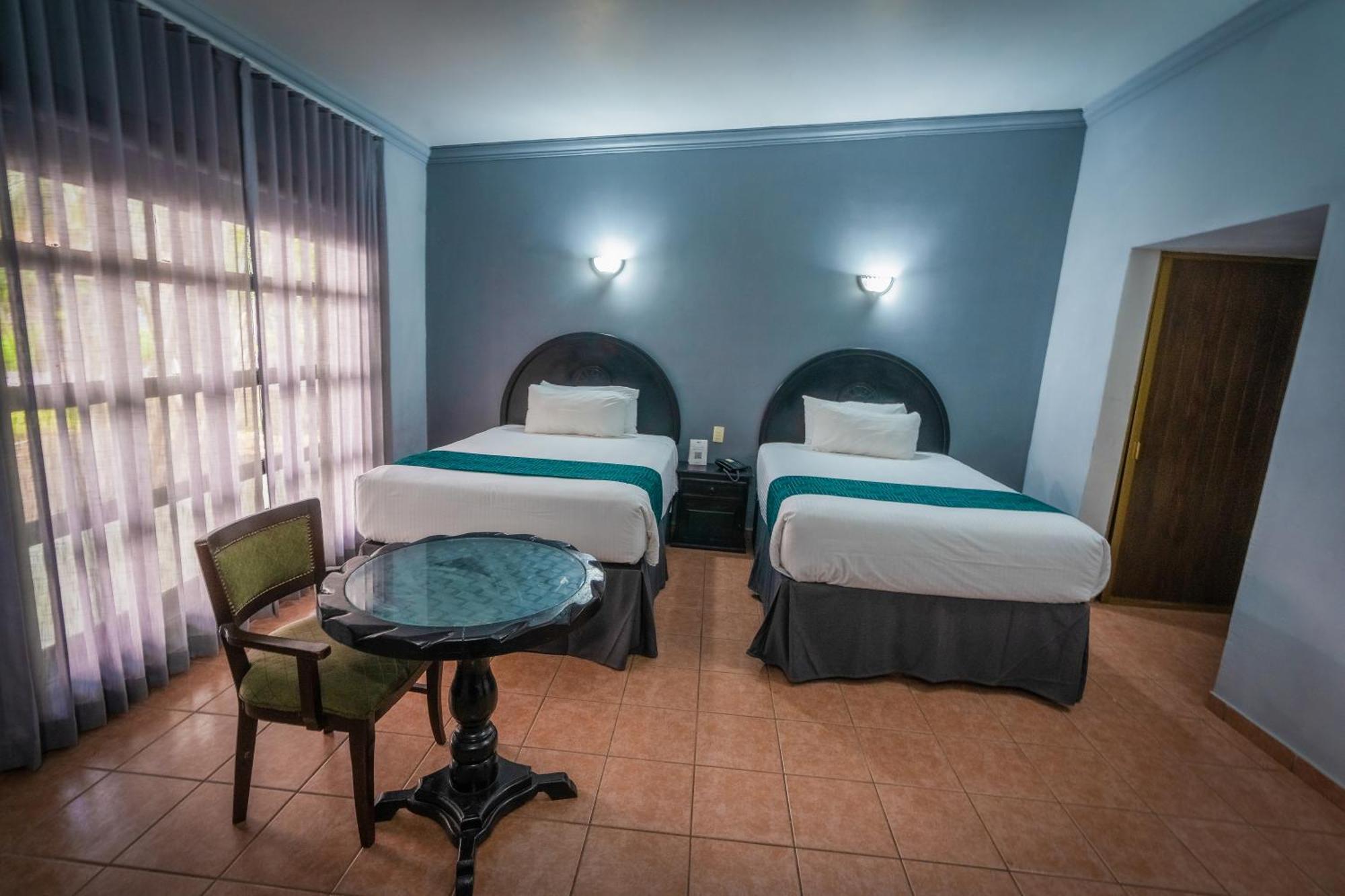 Hotel Inhouse Select Hacienda Tres Rios à Culiacán Extérieur photo