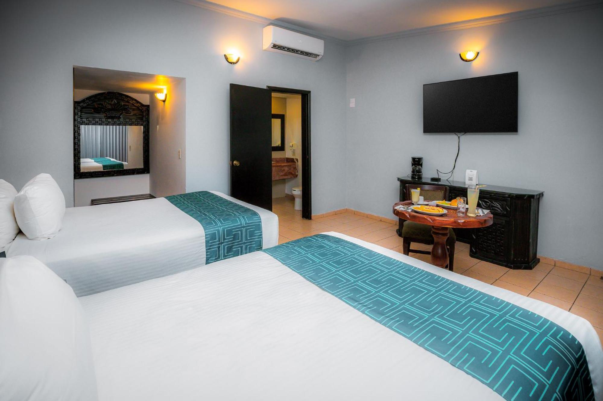 Hotel Inhouse Select Hacienda Tres Rios à Culiacán Extérieur photo