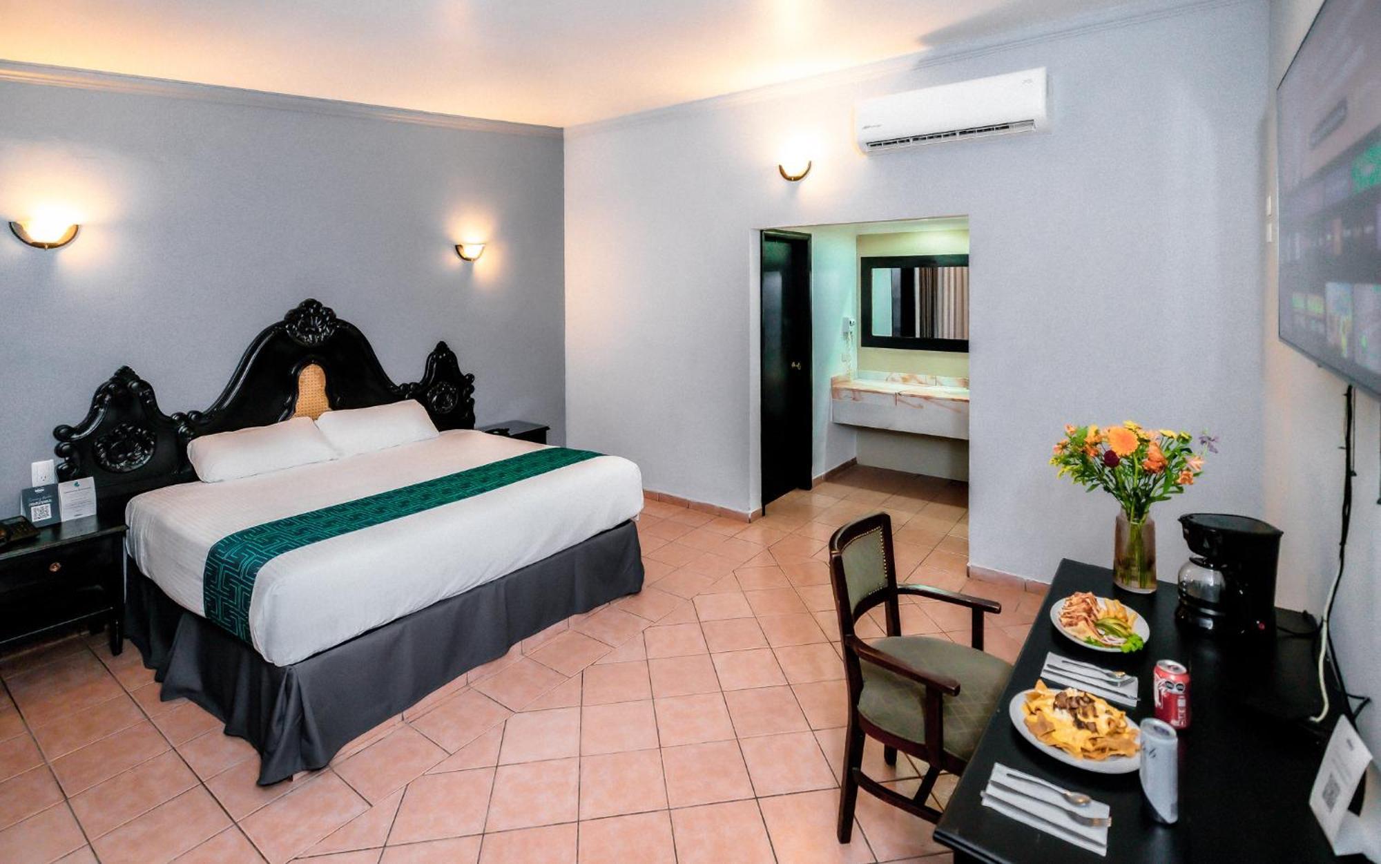 Hotel Inhouse Select Hacienda Tres Rios à Culiacán Extérieur photo